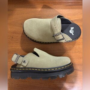 Dr. Marten Doctor Martens Zebzag mule, muted olive, women’s size 7. New inbox. ￼